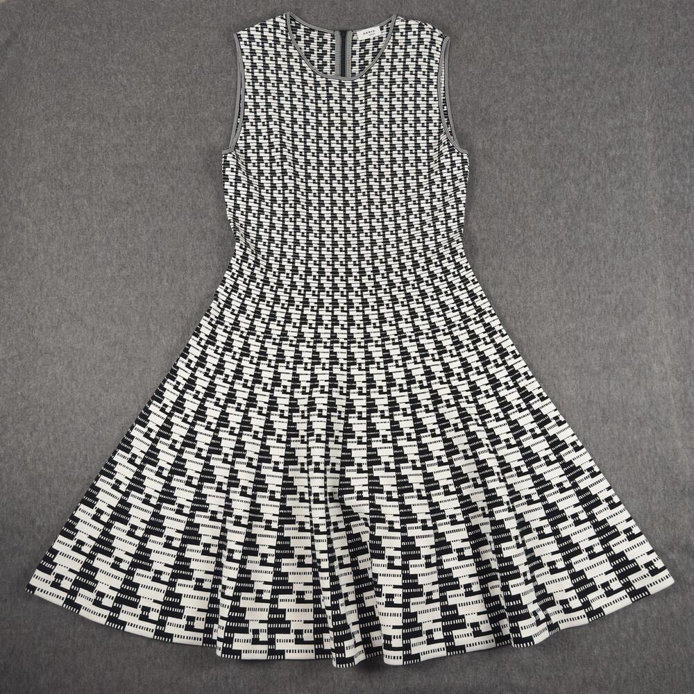 Akris Punto Dress Womens 12 Black White Geometric Knit Sleeveless Fit Flare
